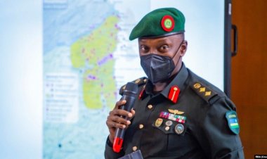 Umuvugizi wa RDF yazamuwe mu ntera