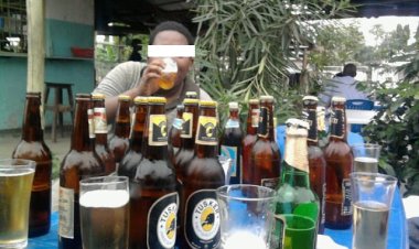 Yapfuye nyuma yo kurangiza icupa ry'inzoga ubwo yari mu marushanwa.