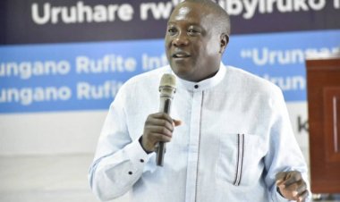 Mwigishe bagenzi banyu uko bakwirinda inda z’imburagihe" Minisitiri Gatabazi JMV".