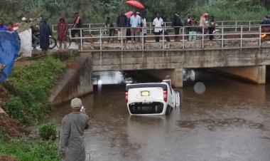 Kenya: Abntu 30 bapfuye barohamye mu mugezi