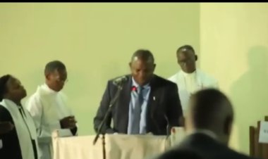 ADEPR: Nyuma yo kugaragara mu gitambo cya Misa,  Pasiteri isaie ngo ntazarenza mu kwezi kwa munani akiri Umuvugizi.