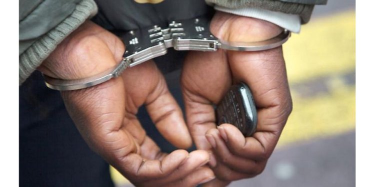 Umuvuzi gakondo  yasambanyije umwana amubwira ko ariho amuvura.