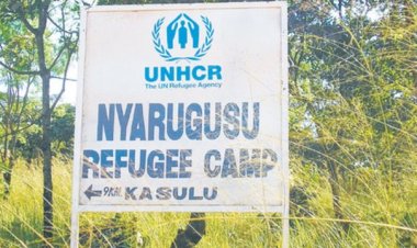 Impunzi izafatwa  yijanditse mu byabahuje ibitsina izahita yirukanwa mu gihugu