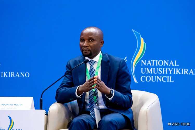 Breaking news: Minisitiri w'Ubuhinzi n'Ubworozi Dr Mukeshimana  ya simbujwe Dr Musafiri