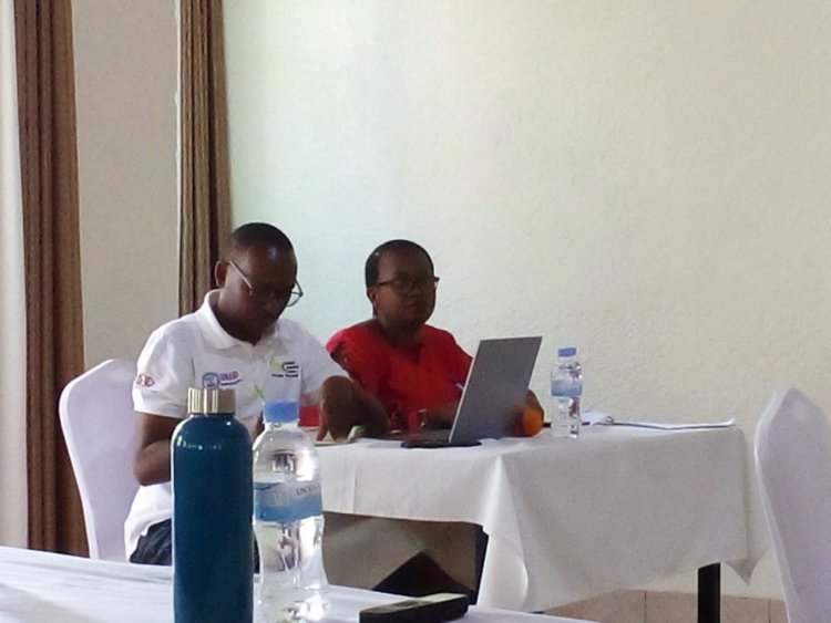 Abantu babiri bagaragayeho COVID-19