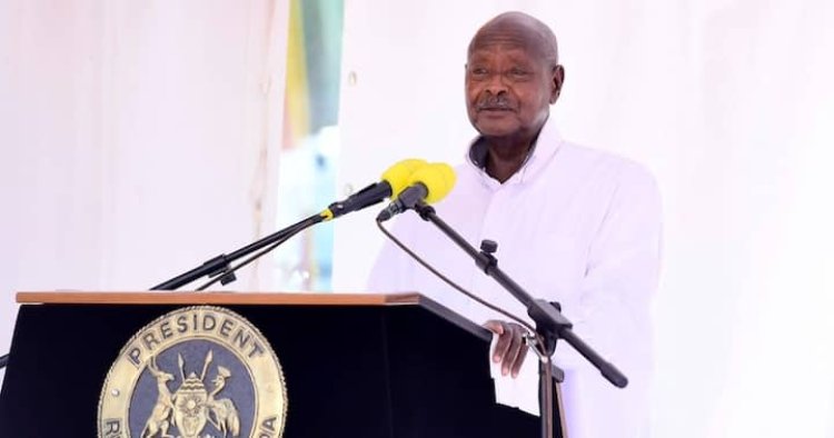 Perezida Museveni aratunga agatoki Kenya gukwiza ibihuha ko arembye