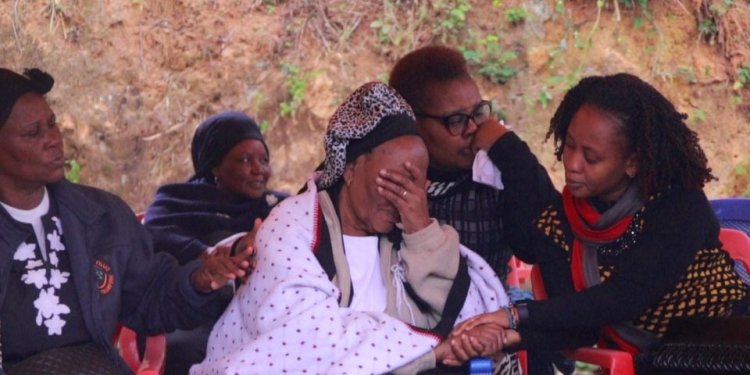 Abavandimwe  bane bavukana baguye mu mpanuka y'imodoka