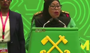 Perezida Samia  yihanangirije abarwanashyaka ba CCM batangiye kwiyamamaza igihe kitaragera