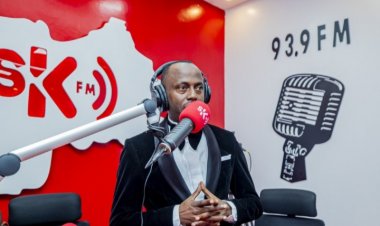 Sam Karenzi yasubije Ruhumuriza wamusabaga gusaba imbabazi