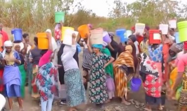 Abagore badafite amazi baratabaza