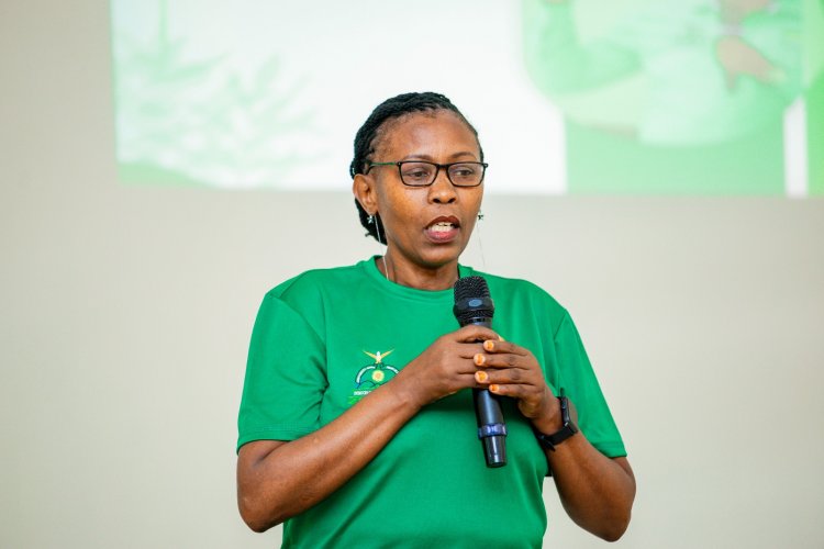 Sinzi impamvu iburasirazuba bakunda kutubangamira- Hon Depite Masozera